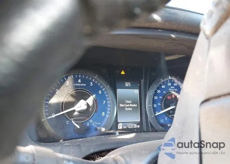 2015 Toyota Sienna Xle 8 Passenger from USA, damaged, VIN 5TDYK3DC8FS581112